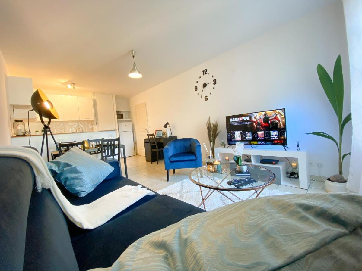 Ferienwohnung Blue Pearl - Parking - Gare Rer A 5 Min Corbeil-Essonnes Exterior foto