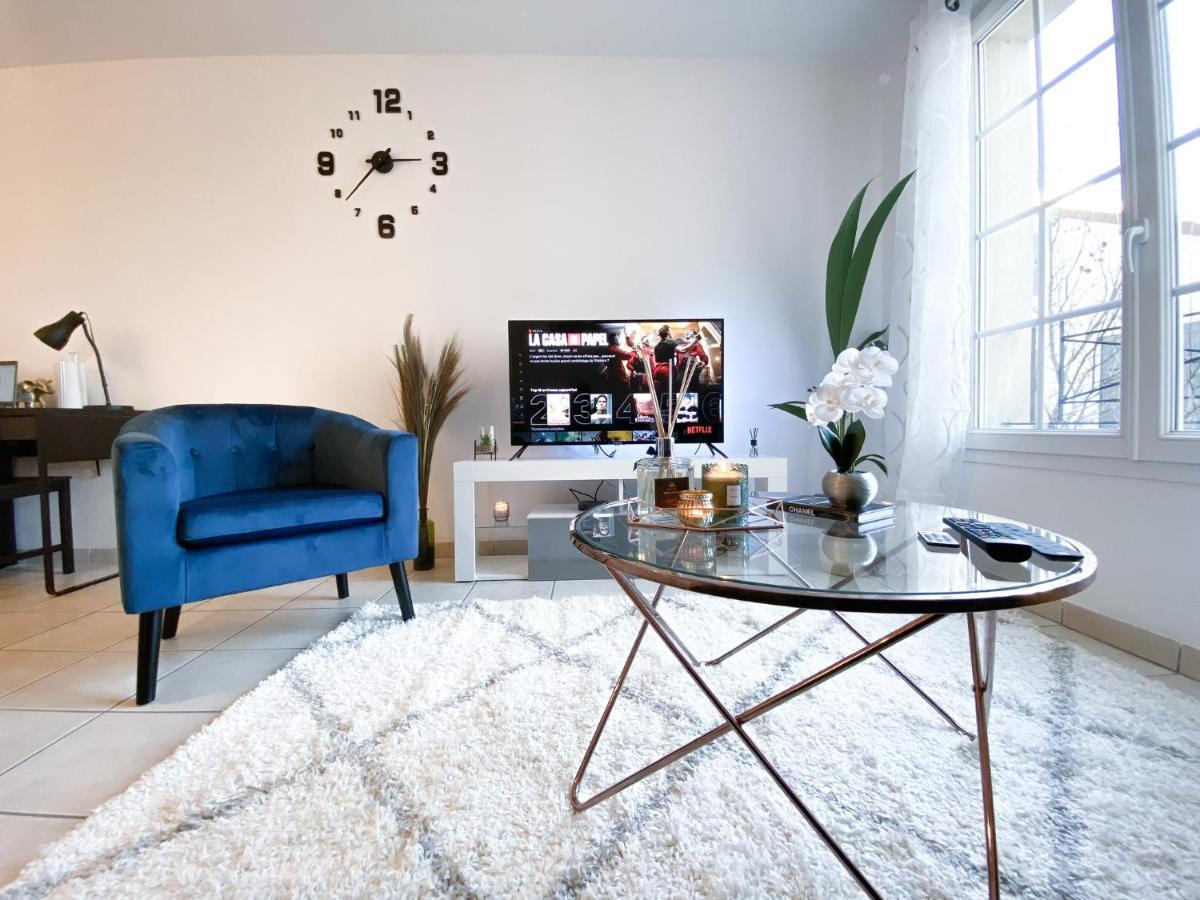 Ferienwohnung Blue Pearl - Parking - Gare Rer A 5 Min Corbeil-Essonnes Exterior foto